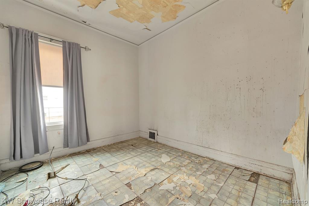 5593 CADILLAC Avenue, Detroit, MI 48213 — Photo 44