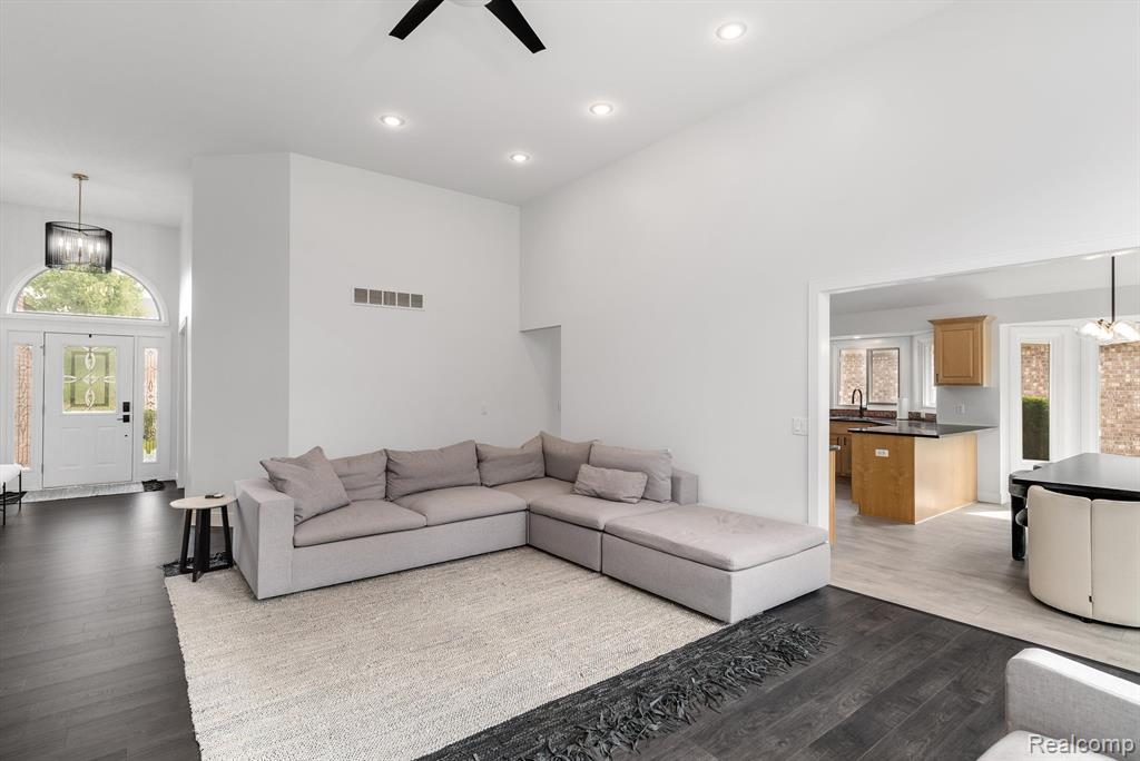 54591 Hibiscus Drive, Macomb, MI 48042 — Photo 10