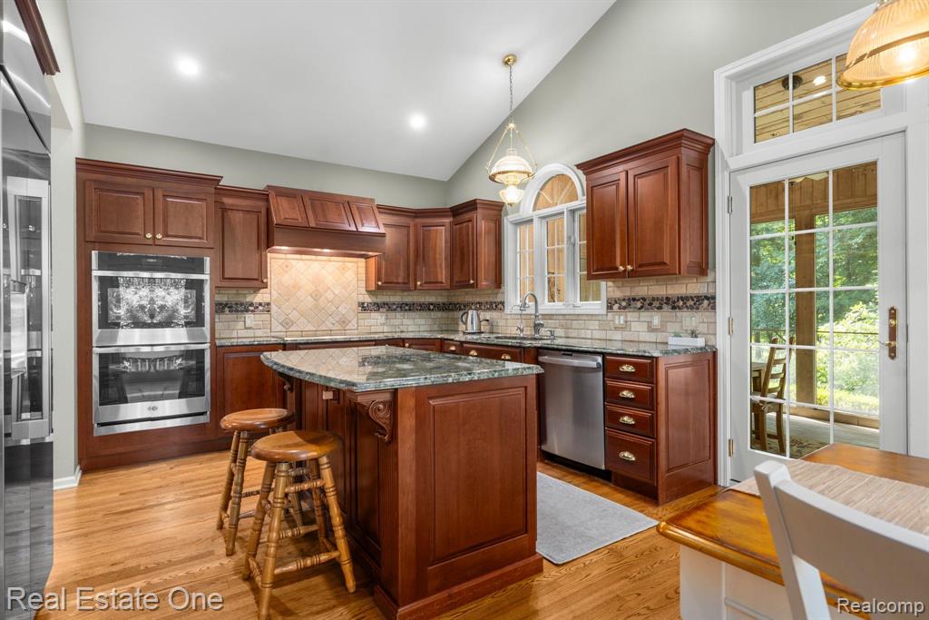 44211 CHEDWORTH Drive, Northville, MI 48167 — Photo 16