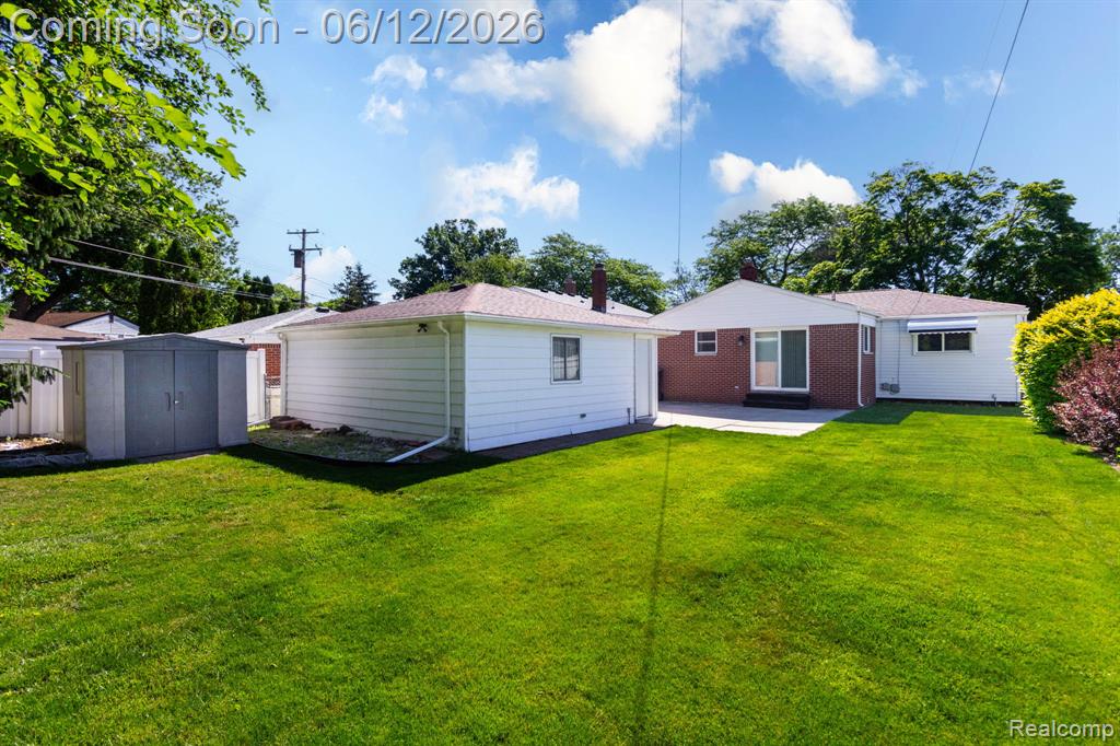 4062 Lexington Drive, Trenton, MI 48183 — Photo 35