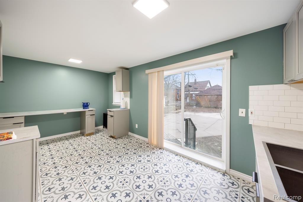 5959 THREE MILE Drive, Detroit, MI 48224 — Photo 19