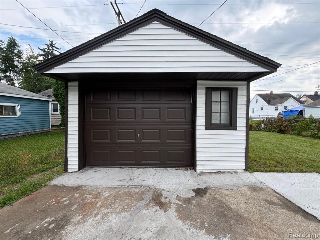8672 Hudson Avenue, Warren, MI 48089 — Photo 18