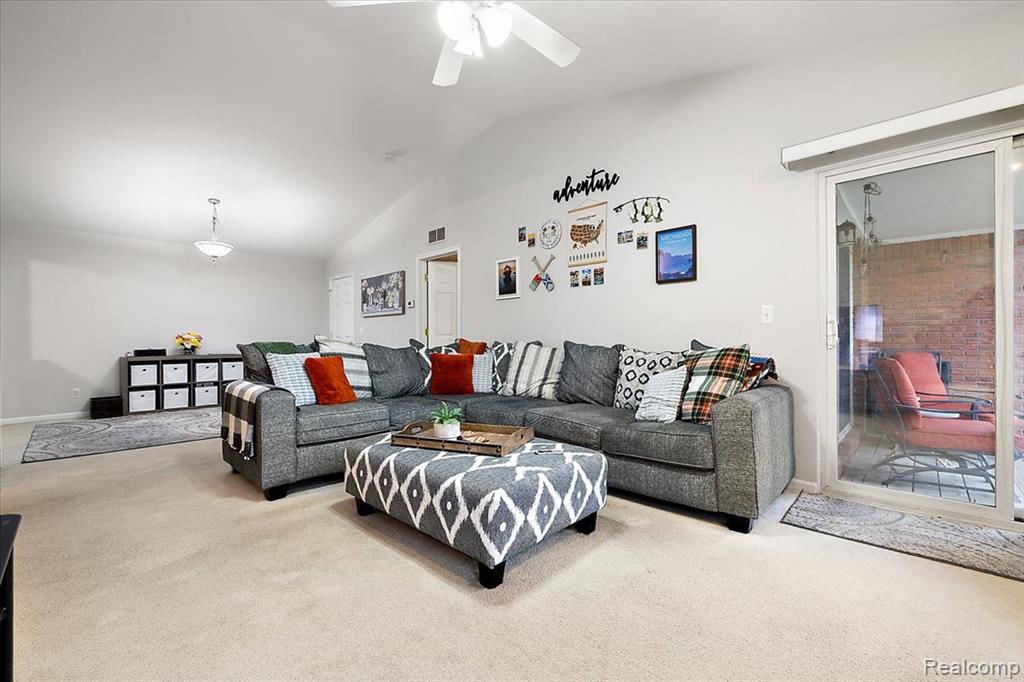 52232 Heatherstone Avenue, Macomb, MI 48042 — Photo 9