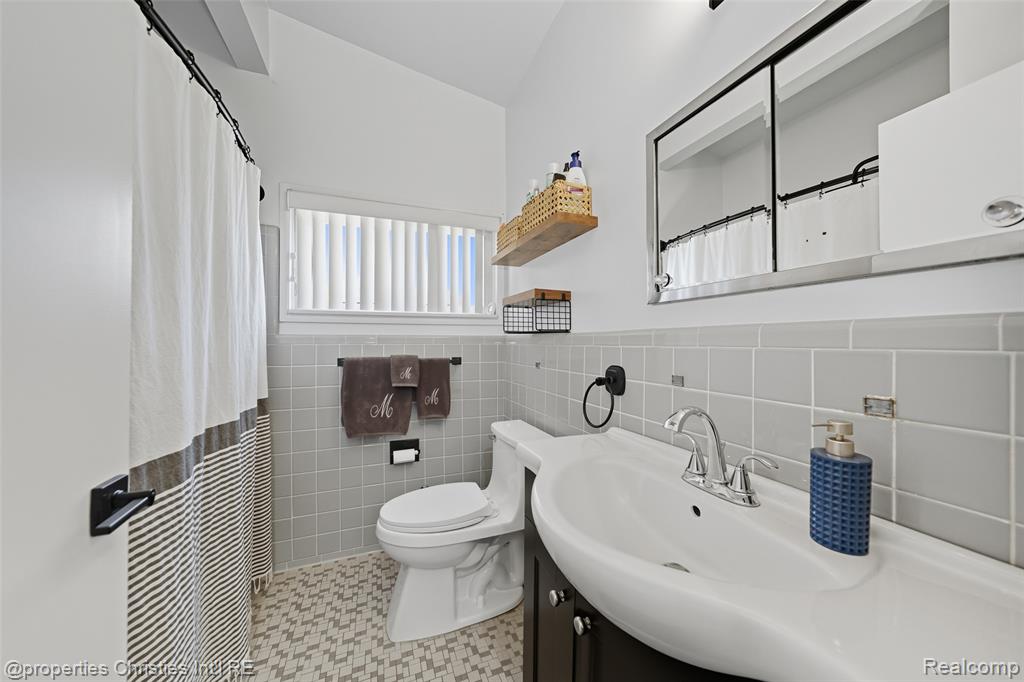 5412 Streefkerk Drive, Warren, MI 48092 — Photo 16
