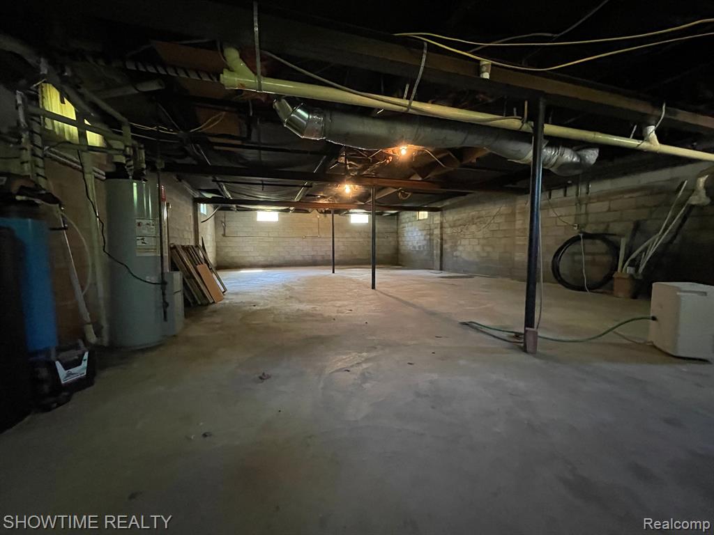 5957 LYONS Road, Imlay City, MI 48444 — Photo 16
