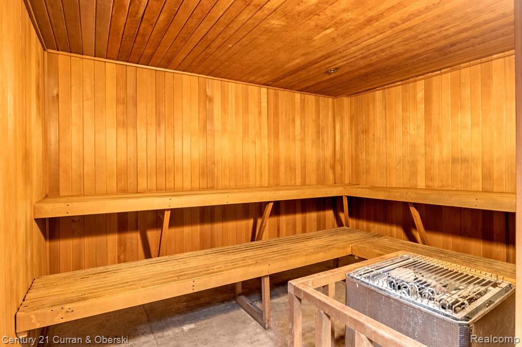 6533 E JEFFERSON Avenue, 50-238, Detroit, MI 48207 — Photo 40