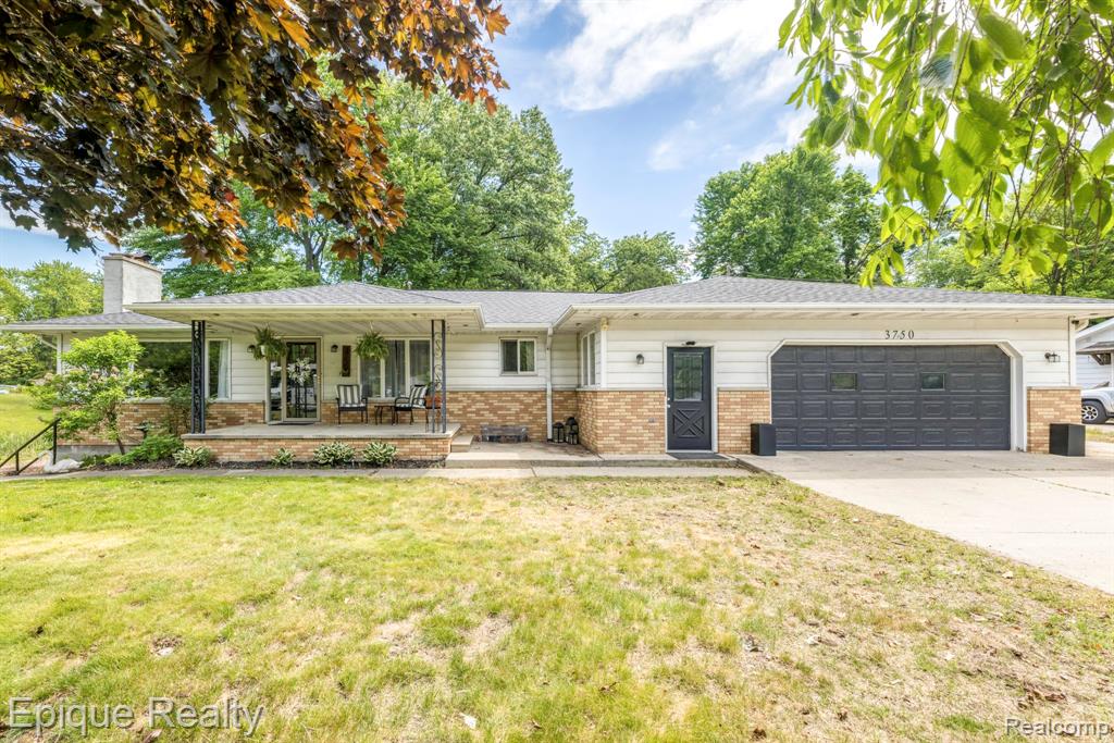 3750 Parker Road, Fort Gratiot, MI 48059 — Photo 2