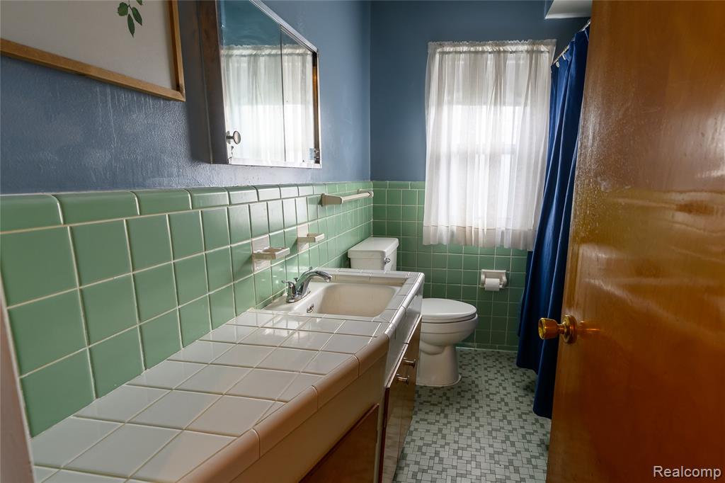 23776 Vassar Avenue, Hazel Park, MI 48030 — Photo 13