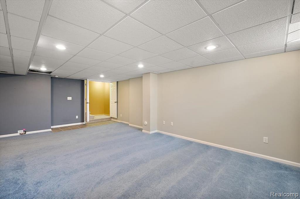 734 Challenging Trail, 65, South Lyon, MI 48178 — Photo 46