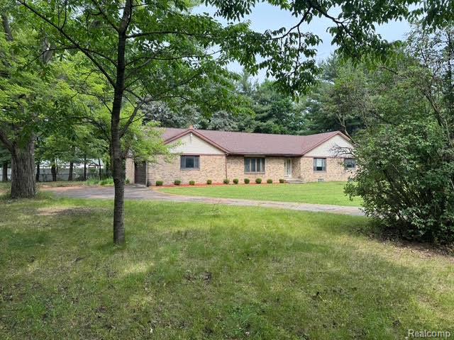 40250 Pinetree Drive, Plymouth, MI 48170 — Photo 4