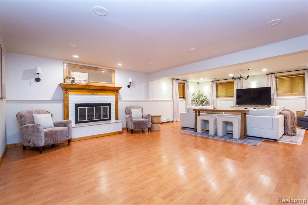 6345 Lanman Drive, Waterford, MI 48329 — Photo 15