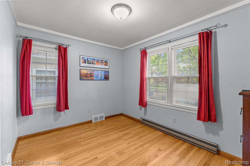 830 S Lafayette St Street, Dearborn, MI 48124 — Photo 14