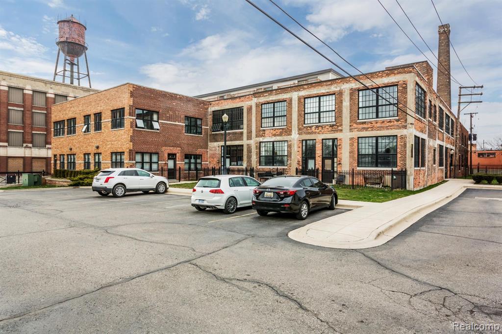 5766 TRUMBULL Street, Detroit, MI 48208 — Photo 27