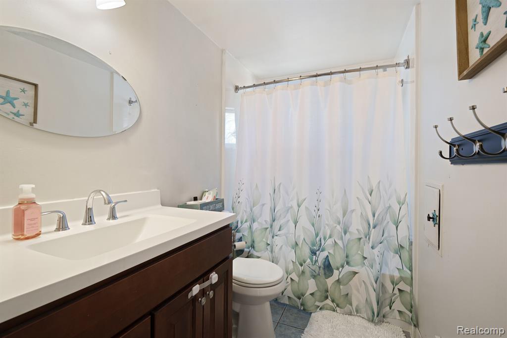 25145 Orchid Street, Harrison Township, MI — Photo 10