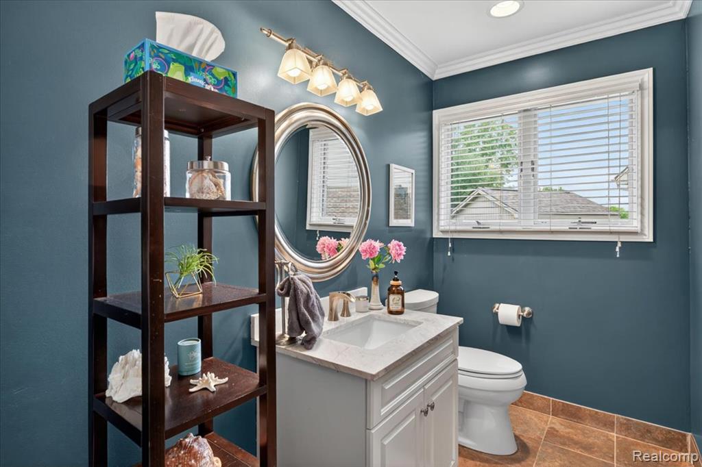 18974 Riverway Court, Clinton Twp, MI 48038 — Photo 34