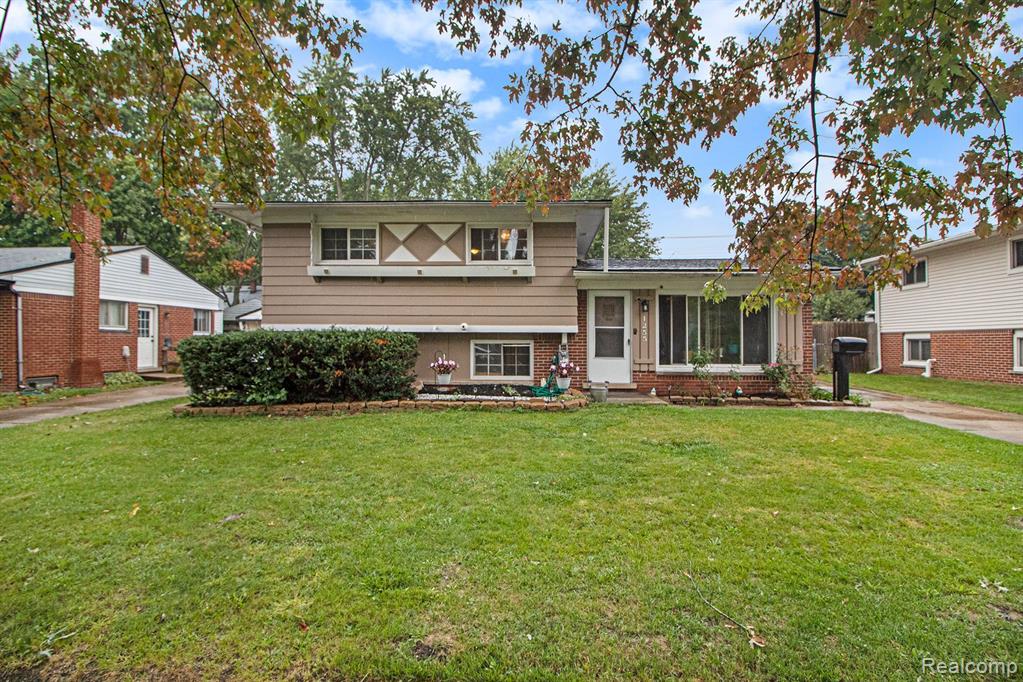 1255 GAULT Drive, Ypsilanti, MI 48198 — front exterior