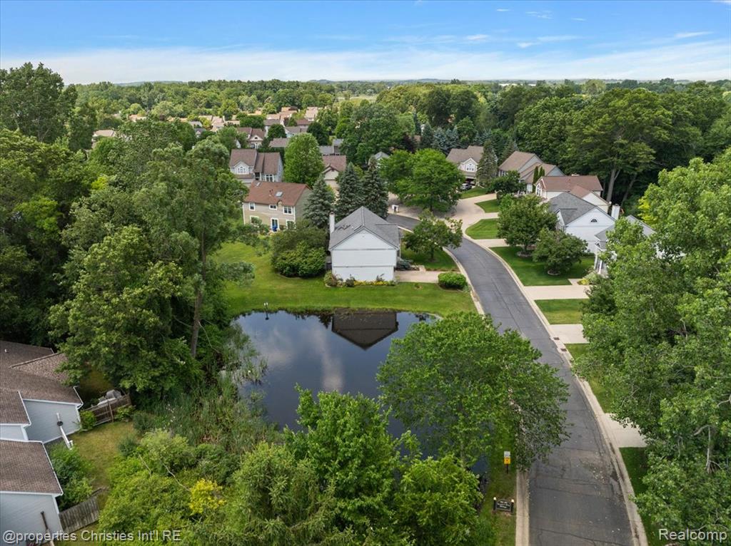 6873 Fox Lane, Waterford, MI 48327 — Photo 6