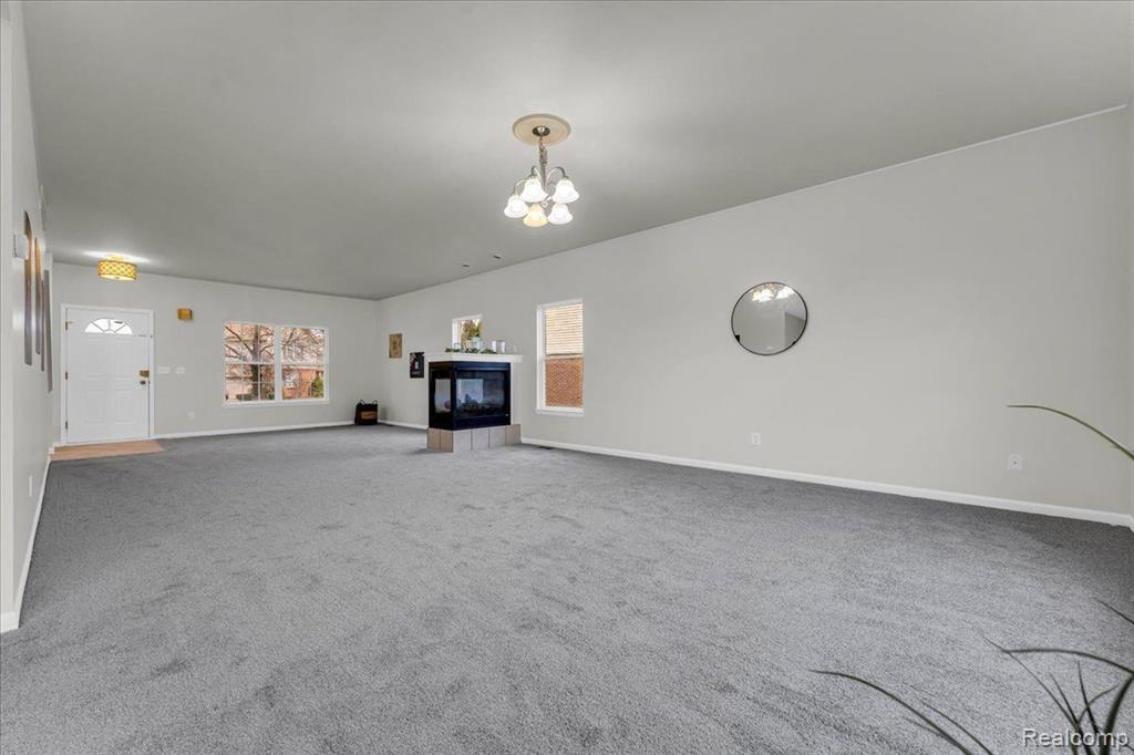 13632 COUNTRY WALK Boulevard, Van Buren, MI 48111 — Photo 8
