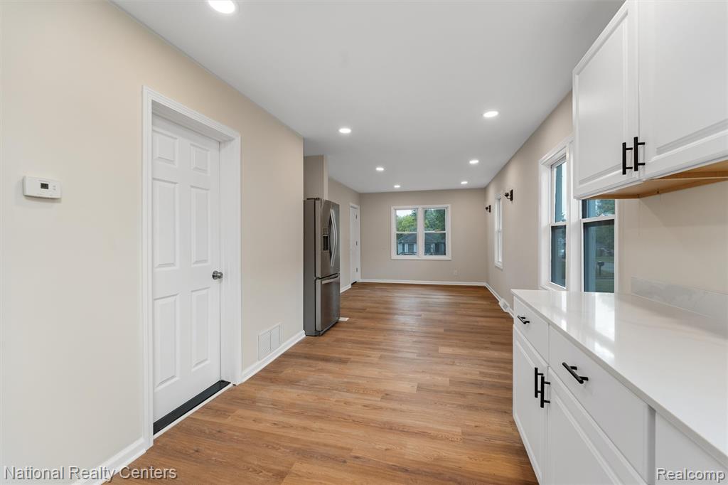 793 Orlando Avenue, Pontiac, MI 48340 — Photo 17