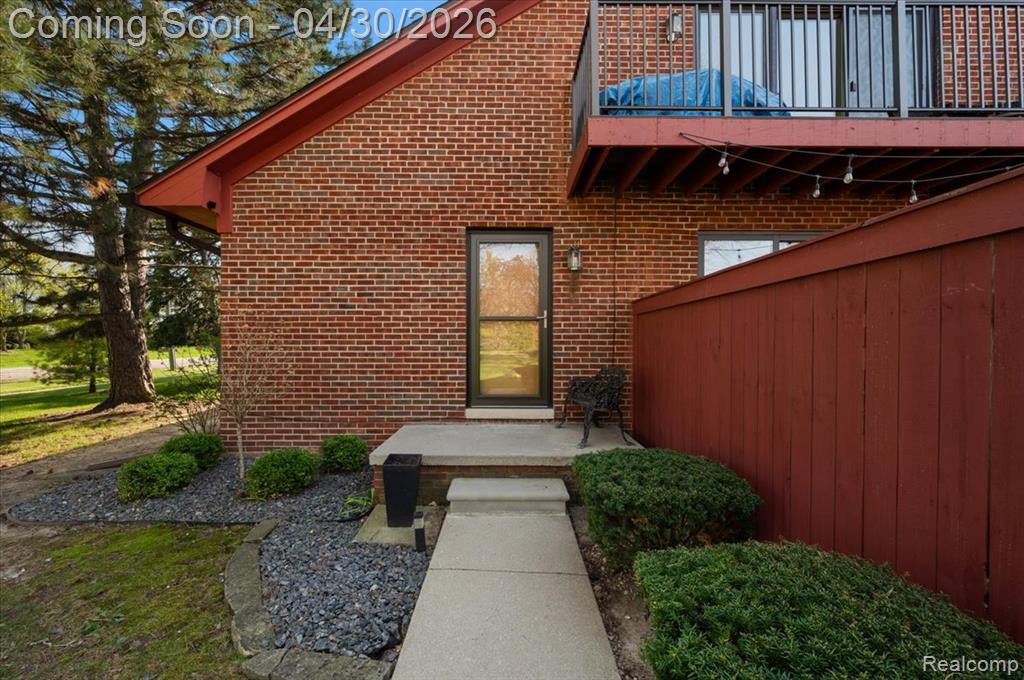 42228 Lochmoor Street, Clinton Twp, MI 48038 — Photo 3