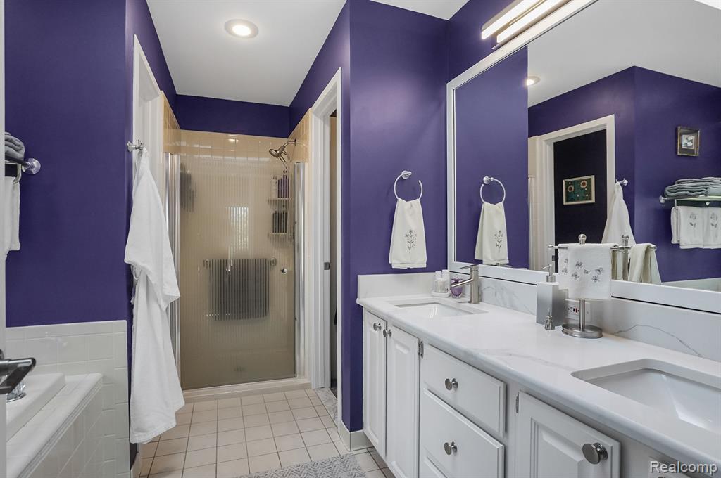 8261 STAGHORN Trail, Clarkston, MI 48348 — Photo 36