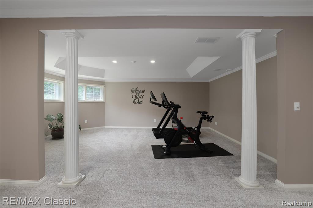 18438 Clairmont Circle E, Northville, MI 48168 — Photo 58