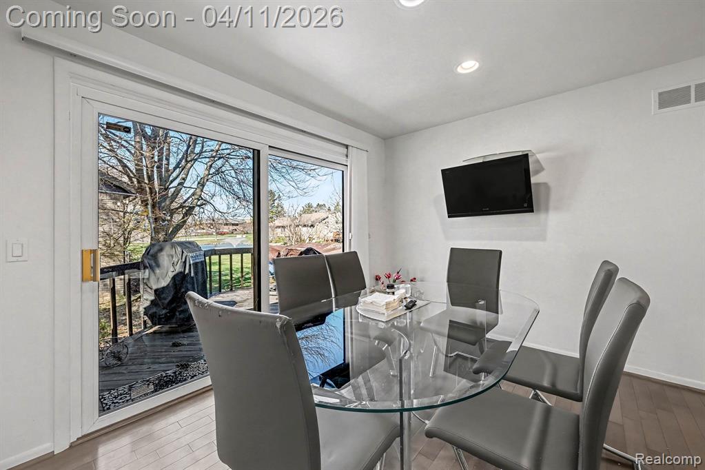 5950 Pinetree Drive, West Bloomfield, MI — Photo 16
