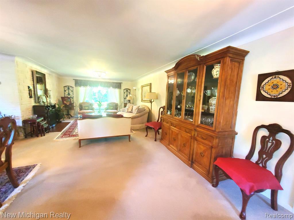 5535 WILLOW VALLEY Drive, West Bloomfield, MI — Photo 15