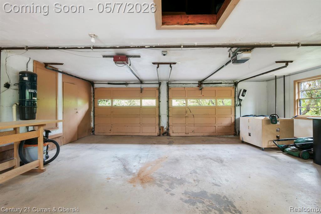 27869 Old Colony Street, Farmington, MI 48334 — Photo 44