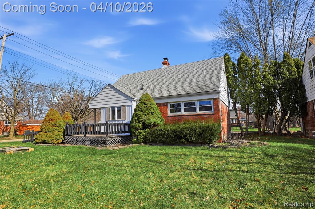 20201 Lancaster Street, Harper Woods, MI 48225 — Photo 34