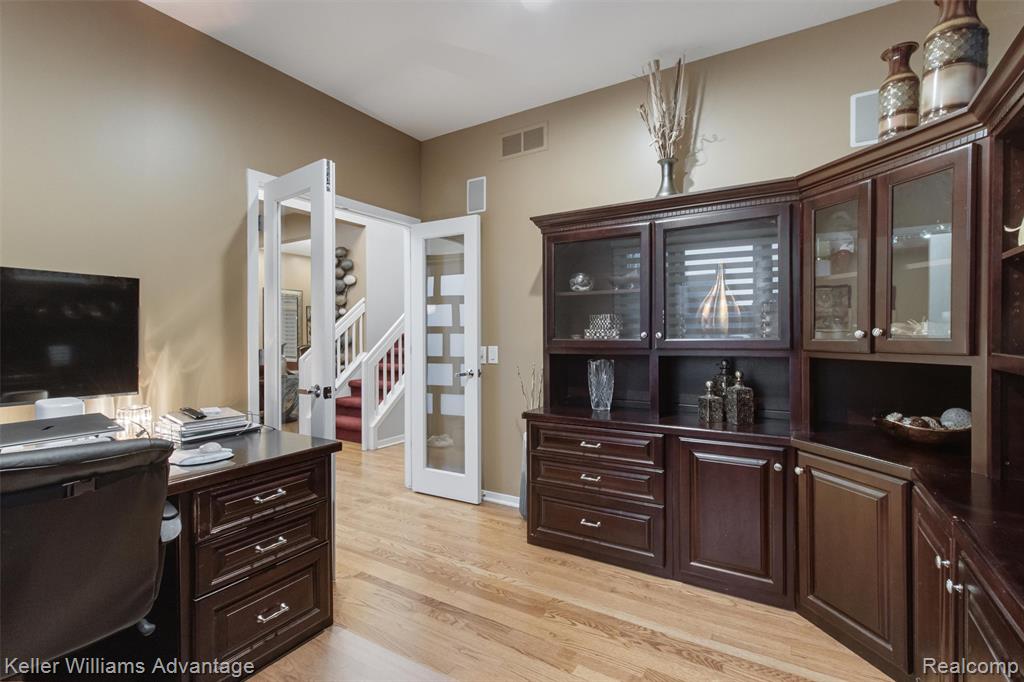 4656 Stoneview, West Bloomfield, MI — Photo 34