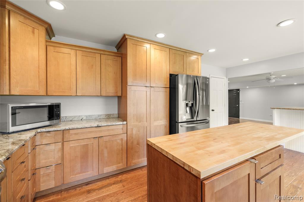 9325 N Ridge Road, Plymouth, MI 48170 — Photo 3