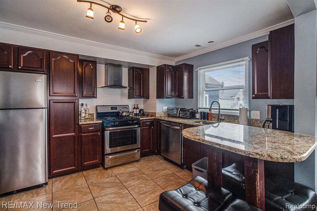 4766 Linwood, West Bloomfield, MI 48324 — Photo 18