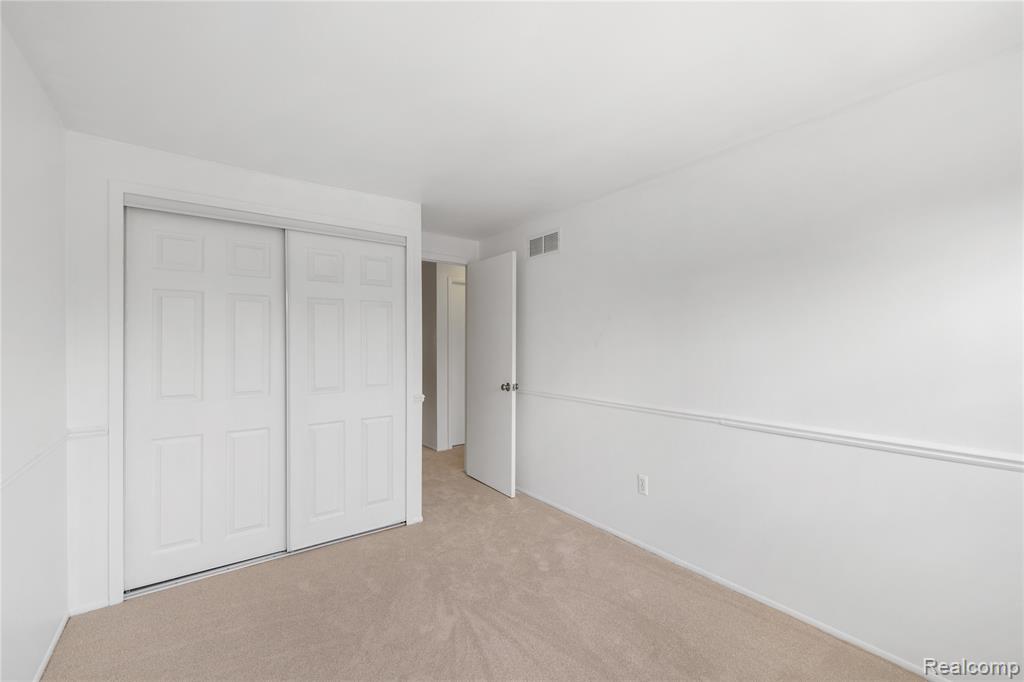 1747 Brentwood Drive, 305, Troy, MI 48098 — Photo 20