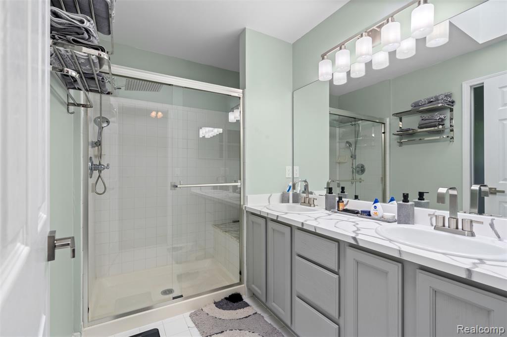 6248 Lake Waldon Court, Clarkston, MI — Photo 38