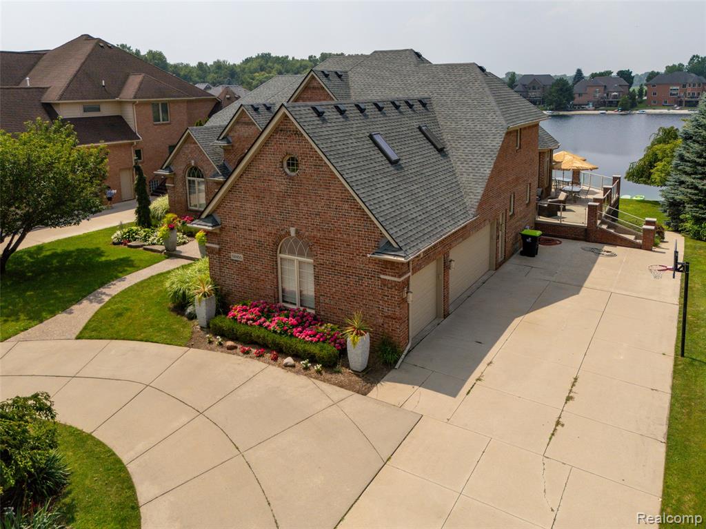 52455 Indian Summer Drive, Chesterfield, MI — Photo 48