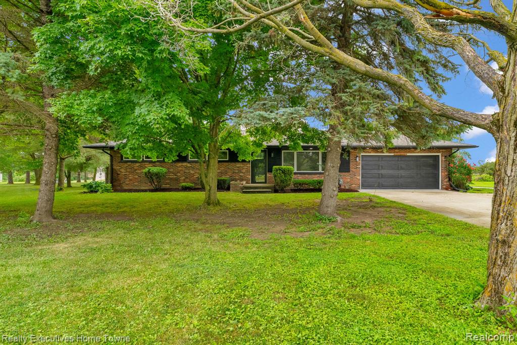 10990 Smiths Creek Road, Memphis, MI — Photo 2