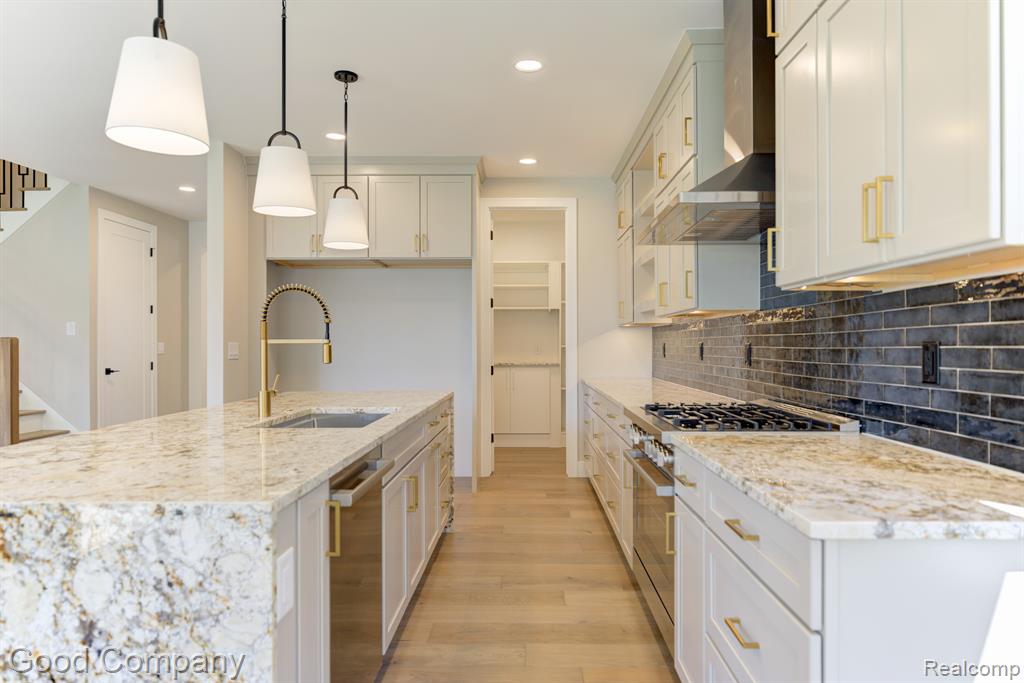 808 Irving Avenue, Royal Oak, MI 48067 — Photo 19