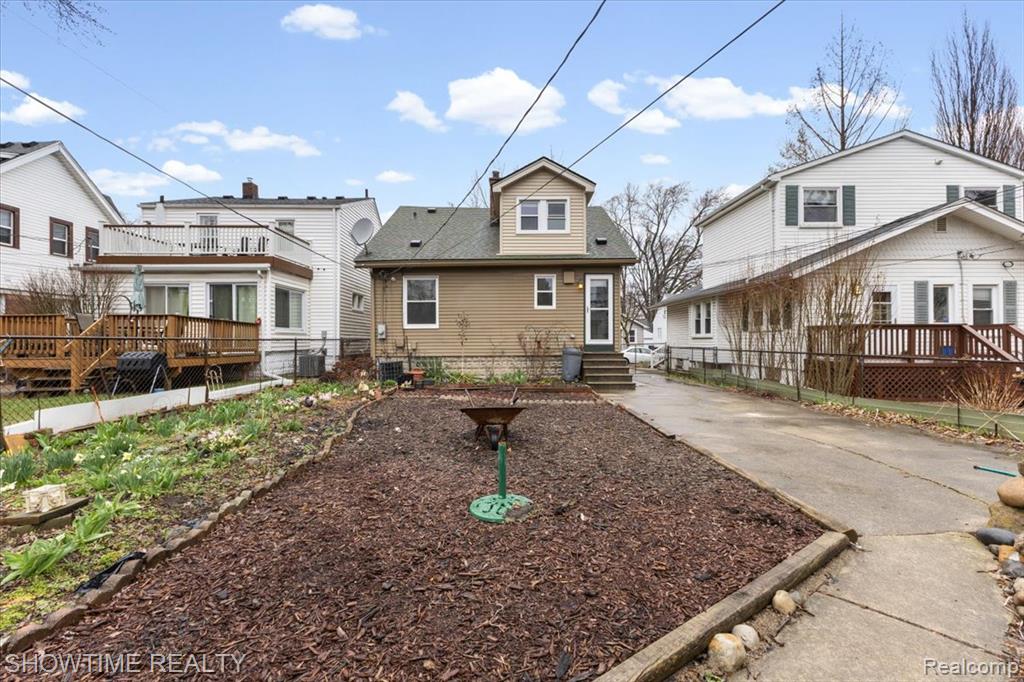 418 E Woodland Street, Ferndale, MI 48220 — Photo 34
