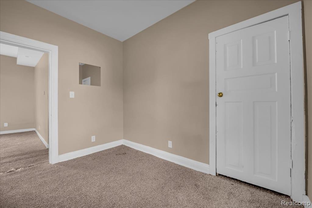 3789 Montclair Street, Detroit, MI 48214 — Photo 13