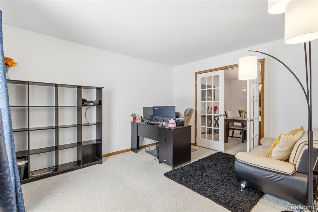 53428 Gregory Drive, Macomb, MI 48042 — Photo 10