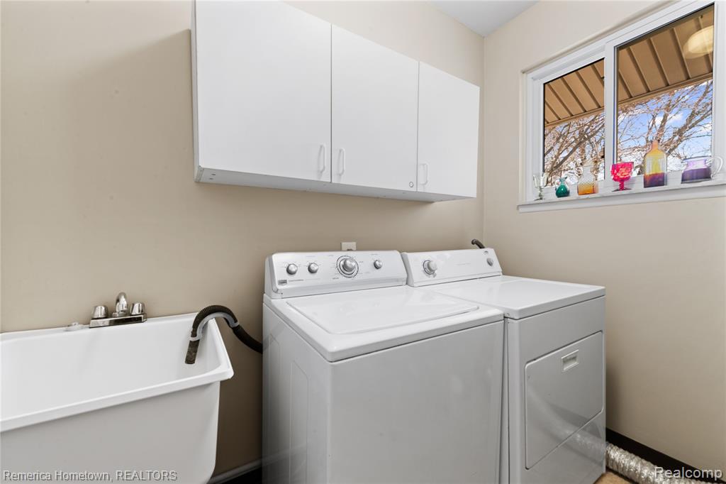 46490 Bartlett Drive, Canton, MI 48187 — Photo 29