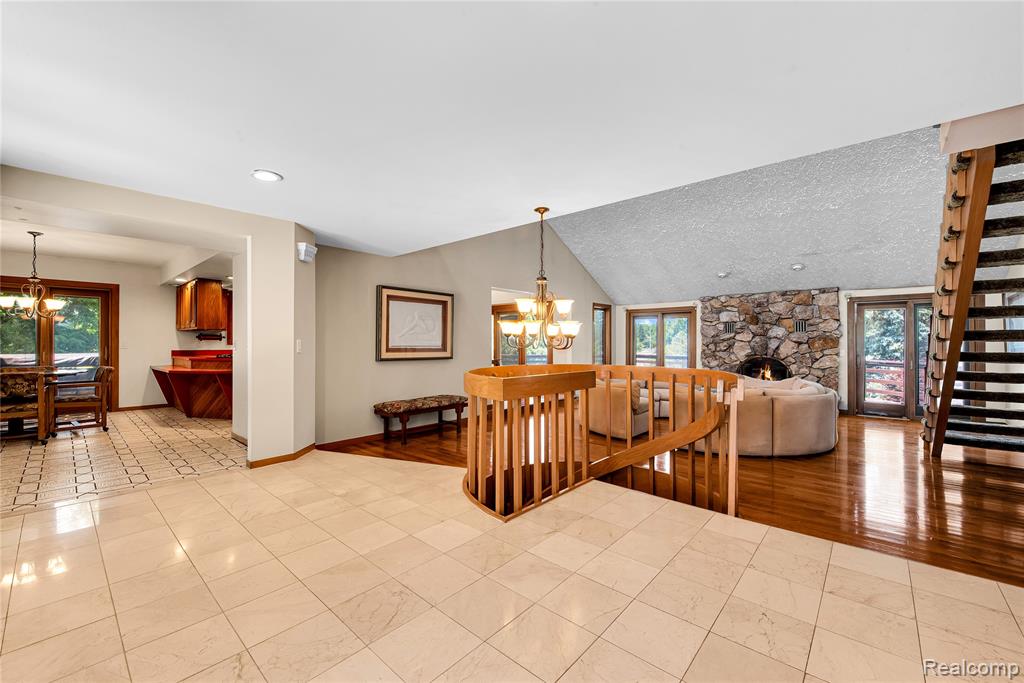 8285 Staghorn Trail, Clarkston, MI 48348 — Photo 12
