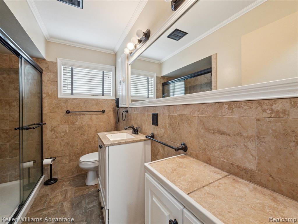 3994 CAMPBELL Street, Dearborn Heights, MI 48125 — Photo 13