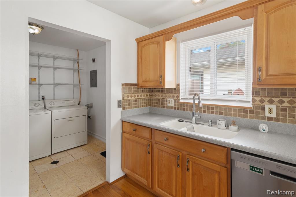 6140 Harold Street, Taylor, MI 48180 — Photo 10