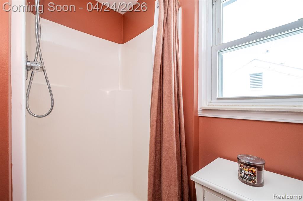 51 Hamata Avenue, Hazel Park, MI 48030 — Photo 33