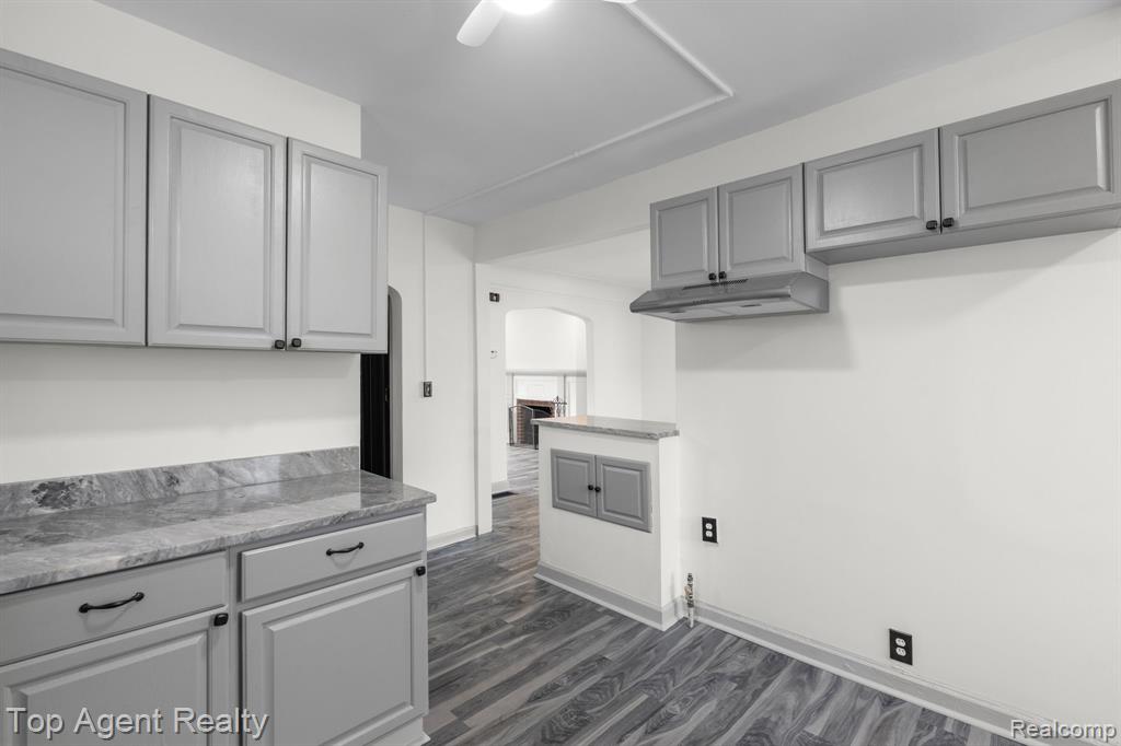 16204 Wisconsin Street, Detroit, MI 48221 — Photo 6