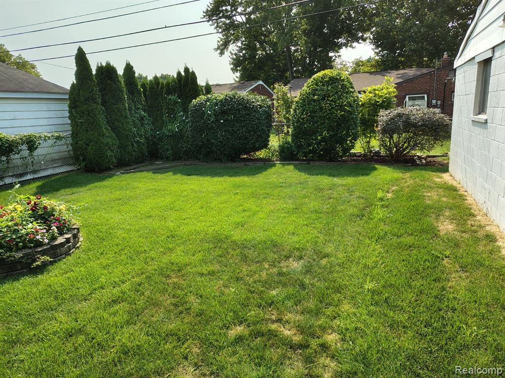 5454 Cranbrook Street, Dearborn Heights, MI 48125 — Photo 3