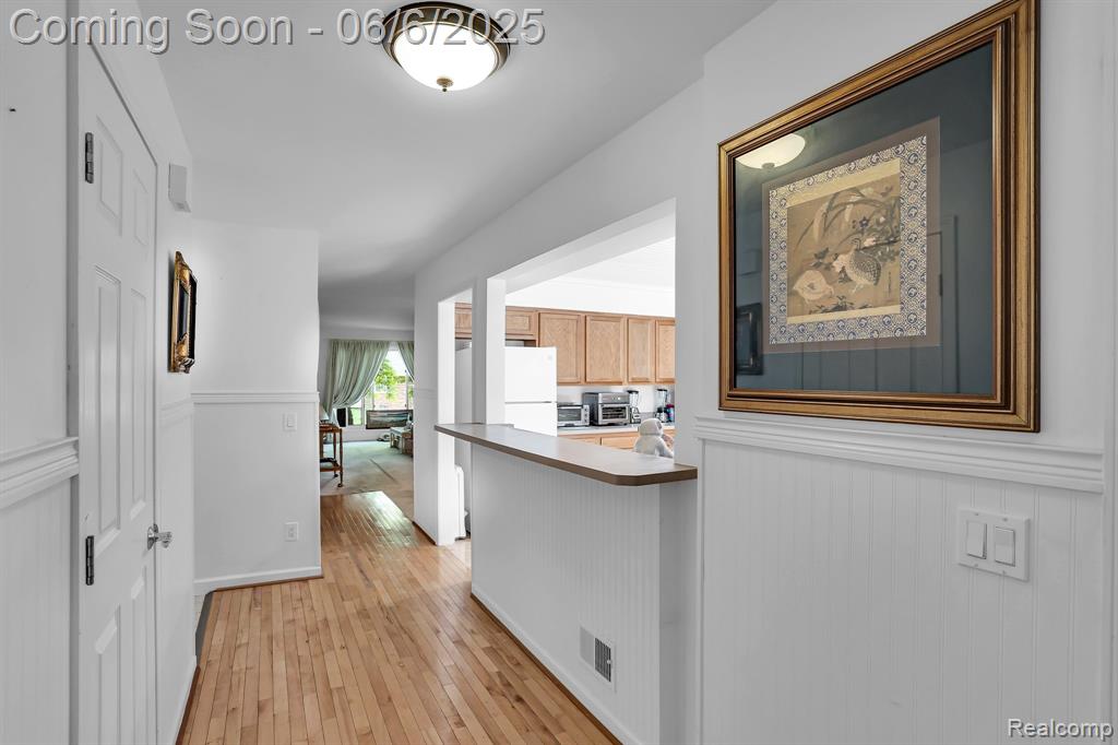 42276 Lochmoor Street, 56, Clinton Twp, MI 48038 — Photo 5