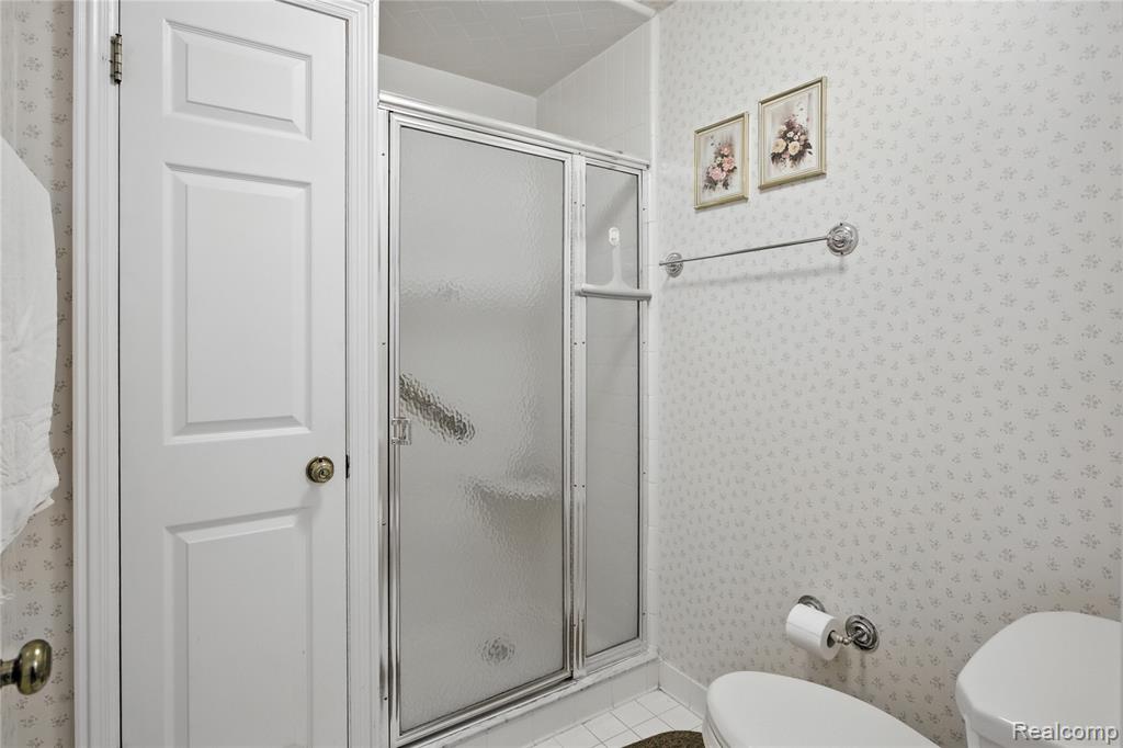 19710 W 13 Mile Road, 211, Beverly Hills, MI 48025 — Photo 30